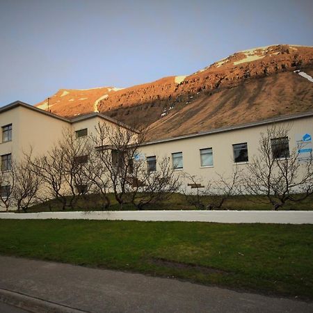 Comfy Guesthouse Westfjords Sudureyri Exterior photo