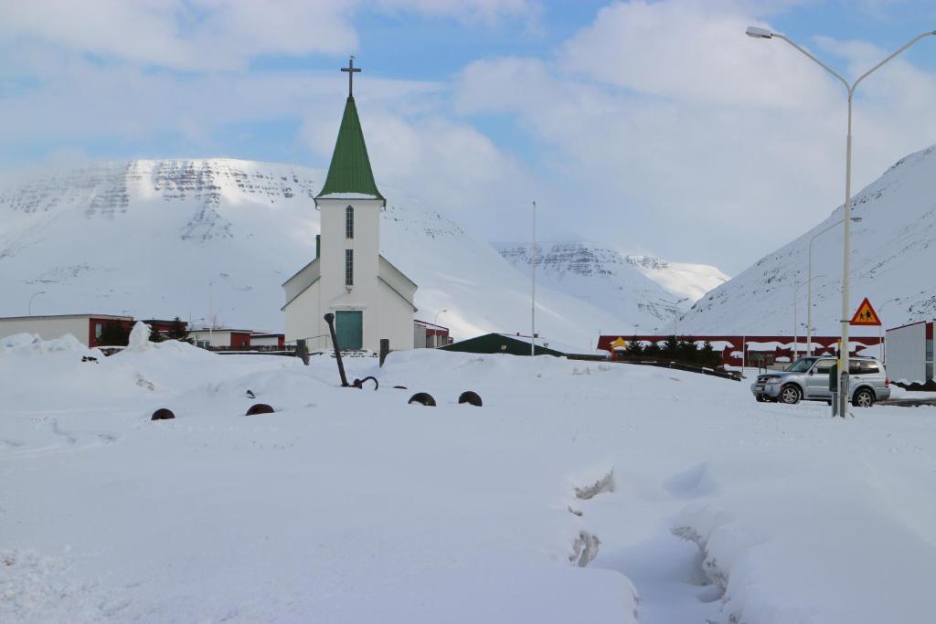 Comfy Guesthouse Westfjords Sudureyri Exterior photo