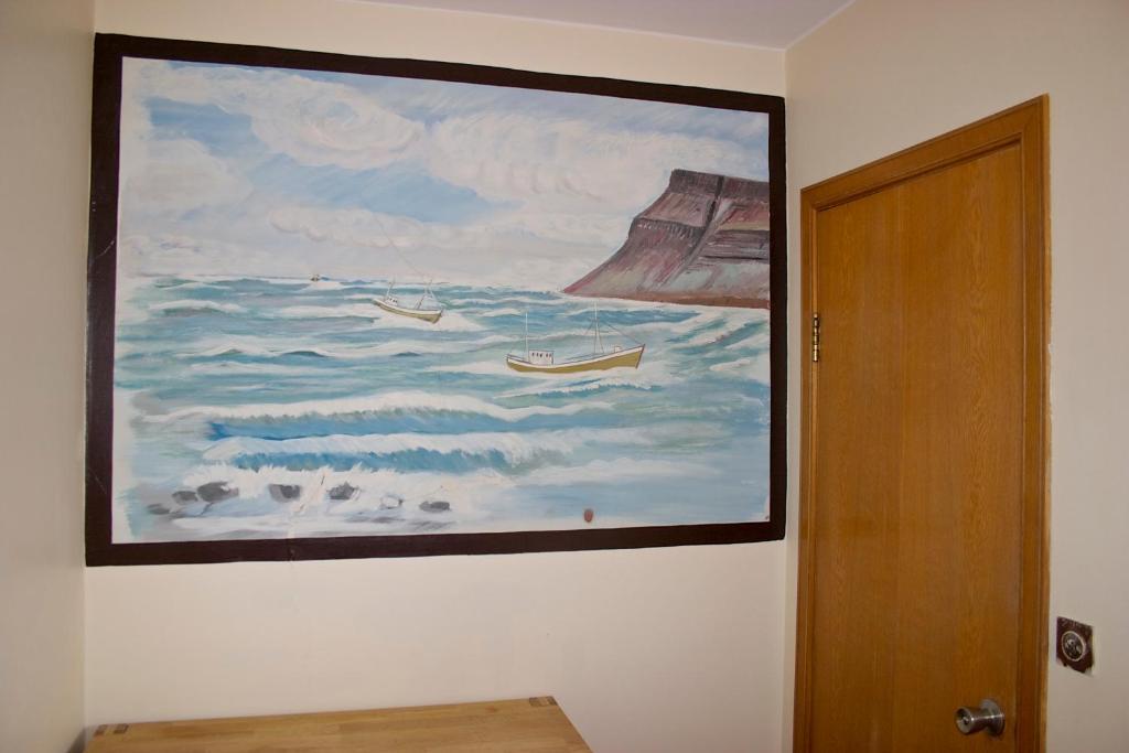 Comfy Guesthouse Westfjords Sudureyri Room photo