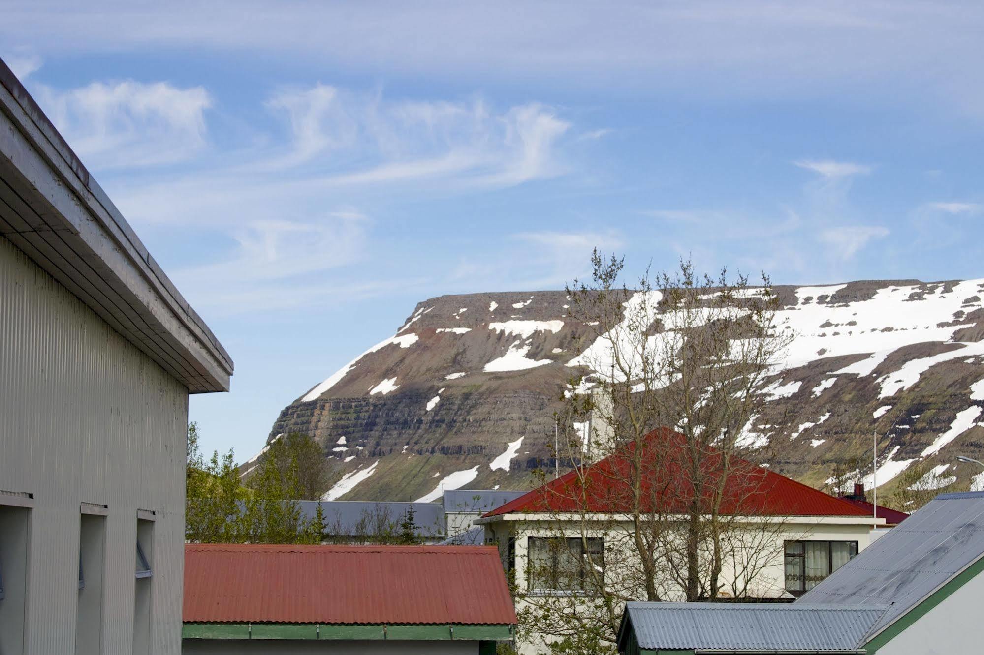 Comfy Guesthouse Westfjords Sudureyri Exterior photo