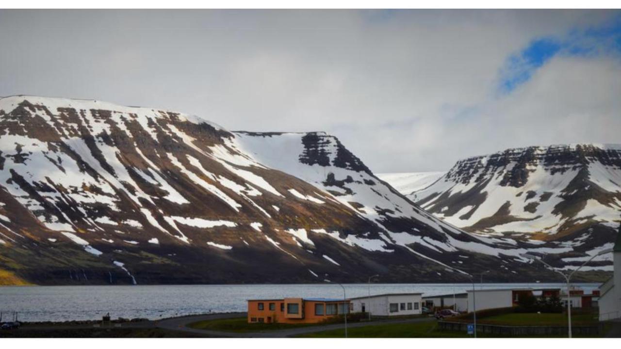 Comfy Guesthouse Westfjords Sudureyri Exterior photo